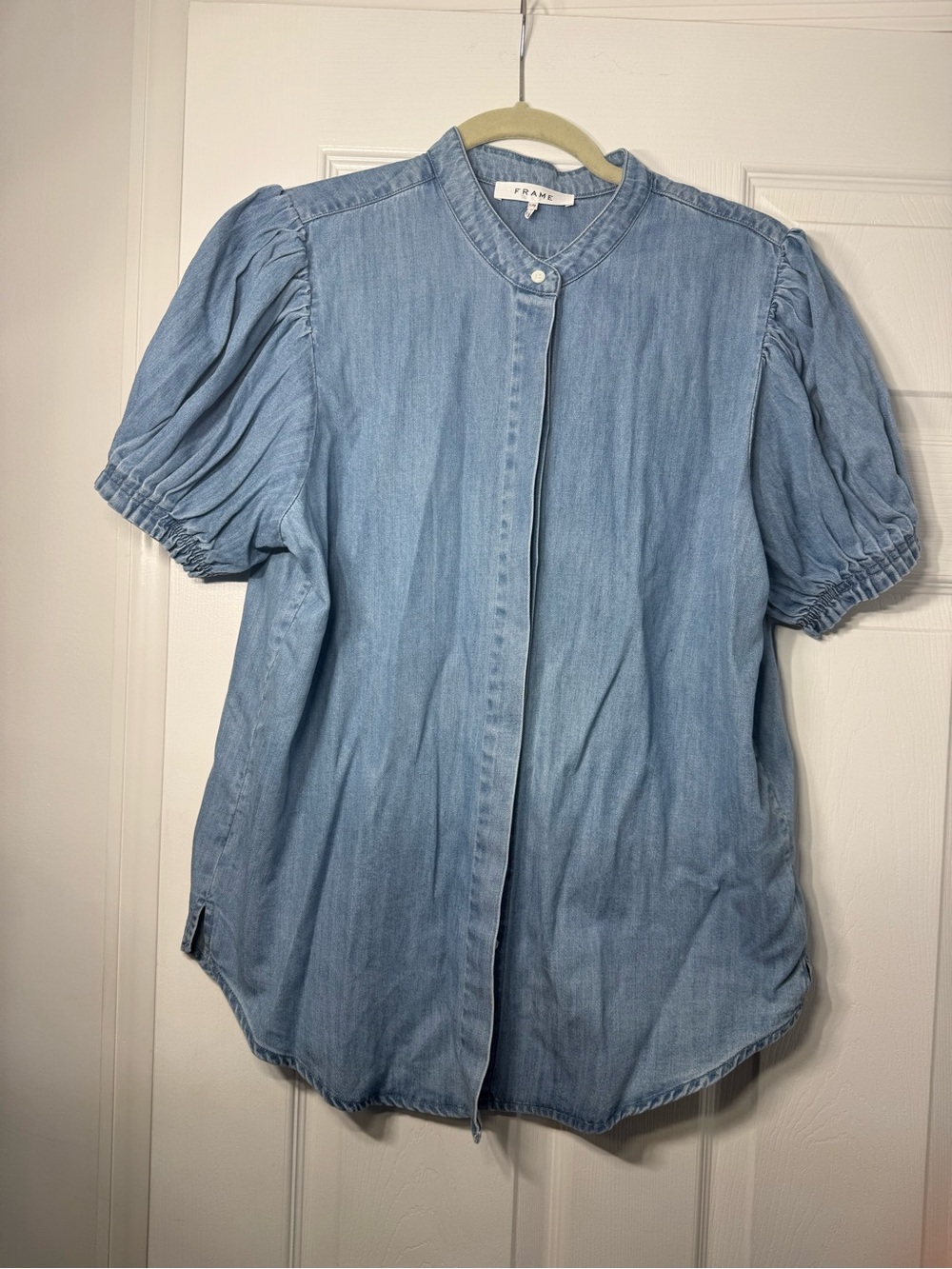 FRAME Light Blue Denim Puff Sleeve Button-Front Top